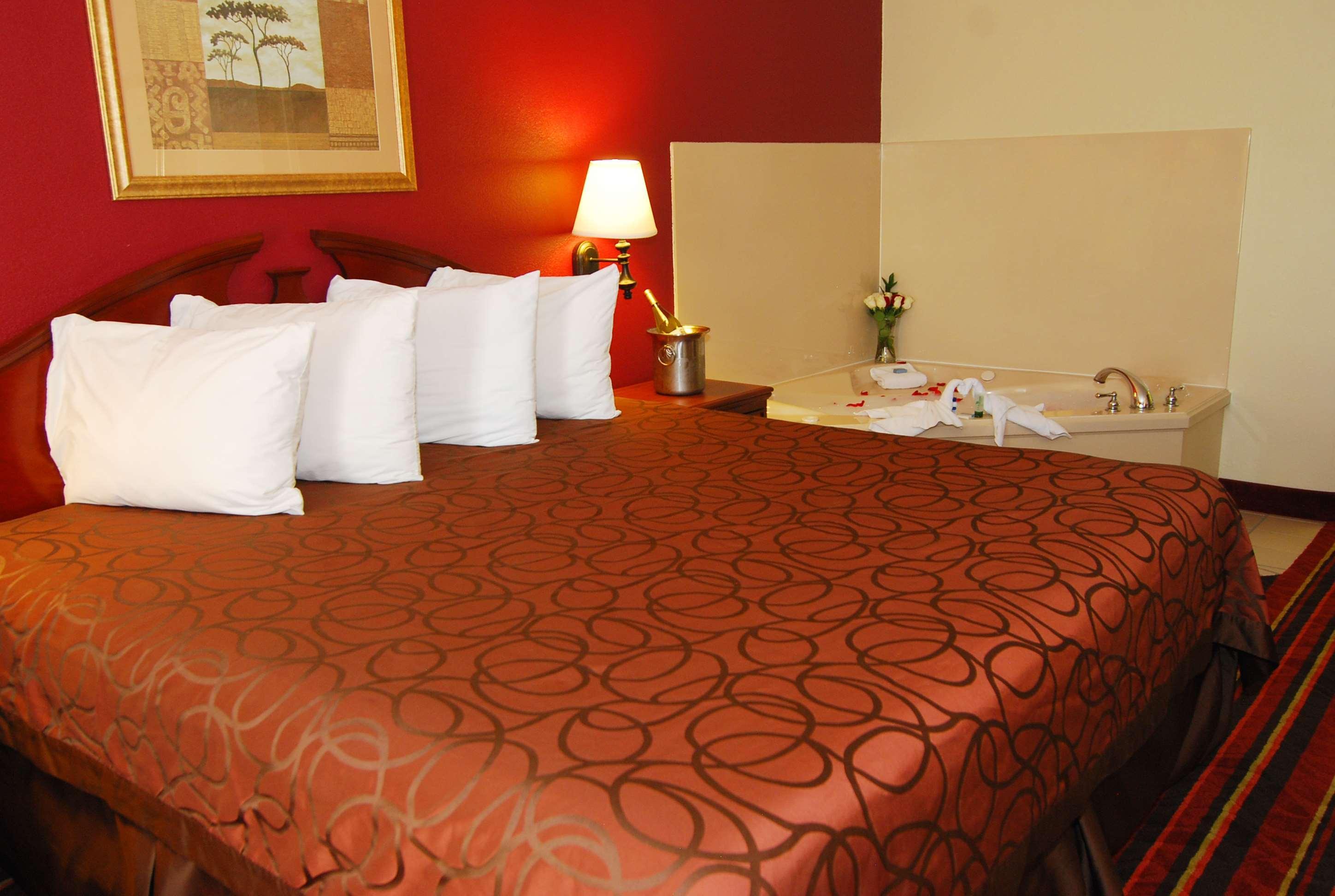 Best Western Lindale Inn Dış mekan fotoğraf