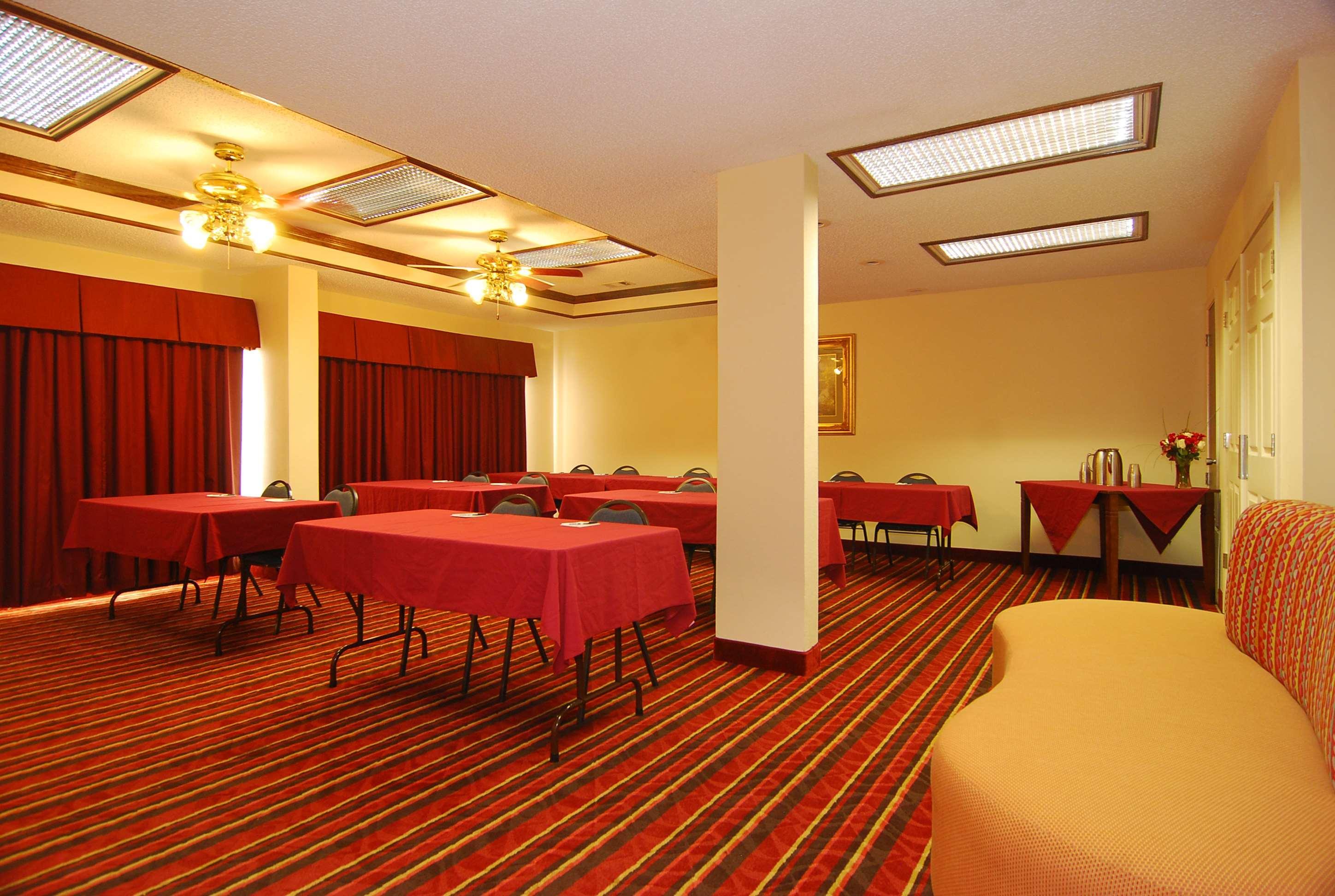 Best Western Lindale Inn Dış mekan fotoğraf