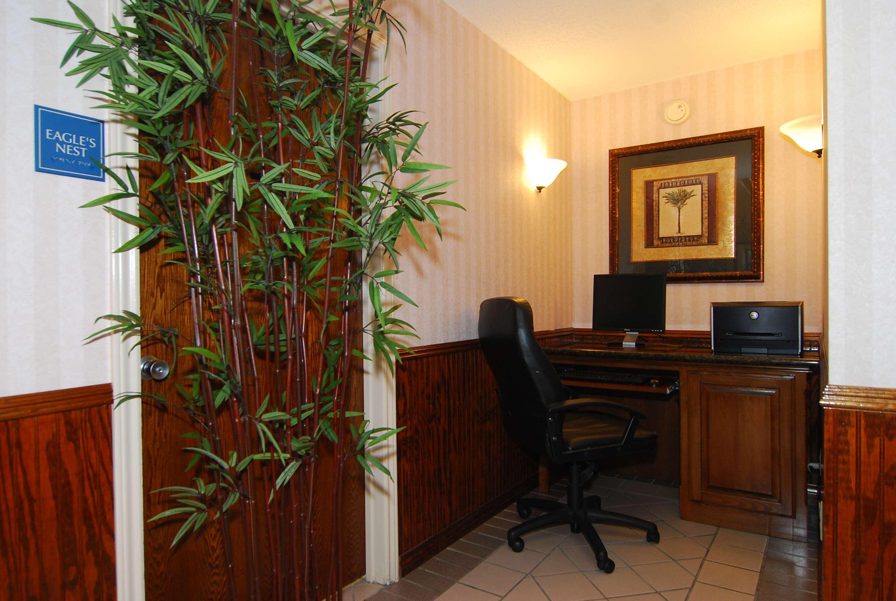 Best Western Lindale Inn Dış mekan fotoğraf