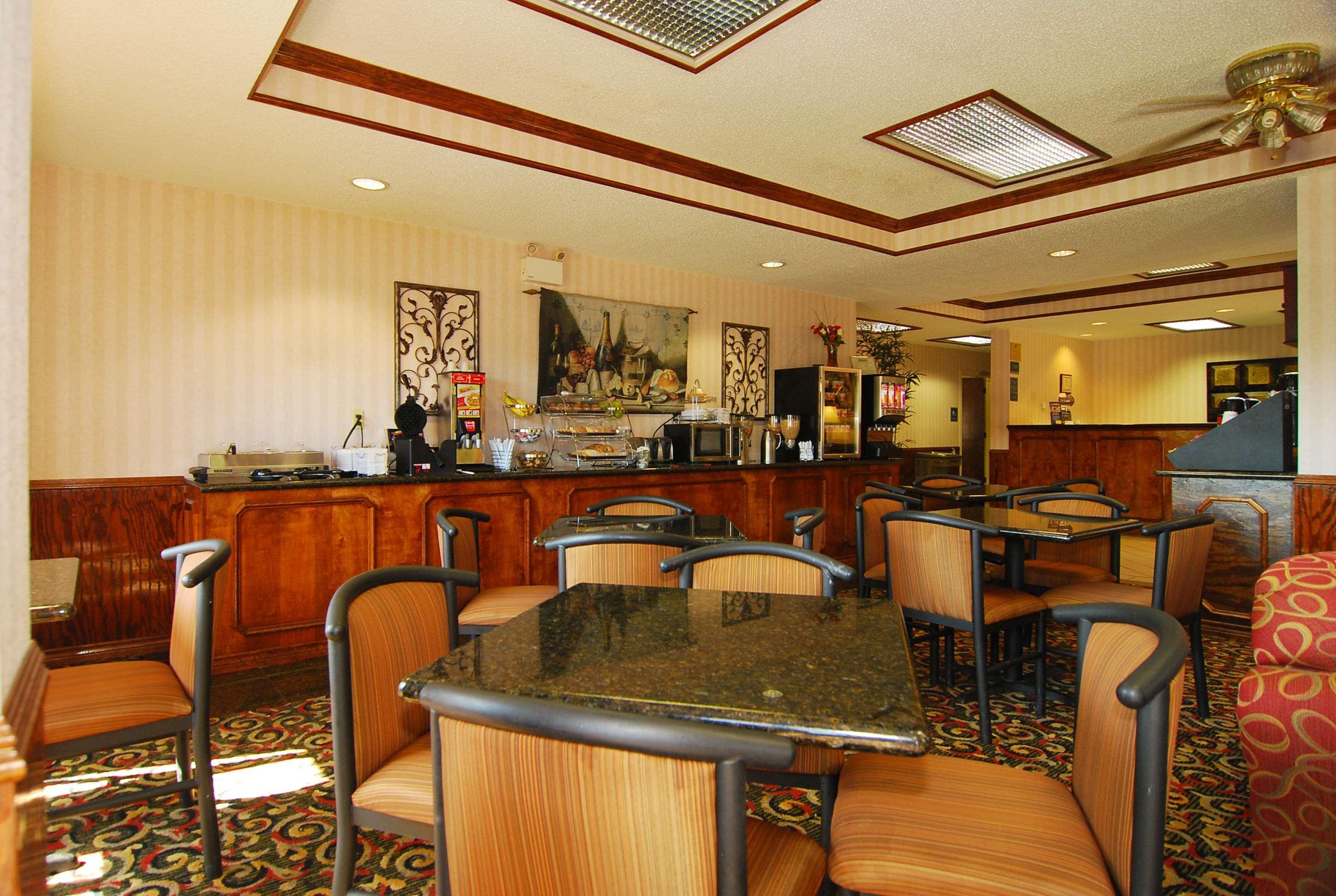 Best Western Lindale Inn Dış mekan fotoğraf