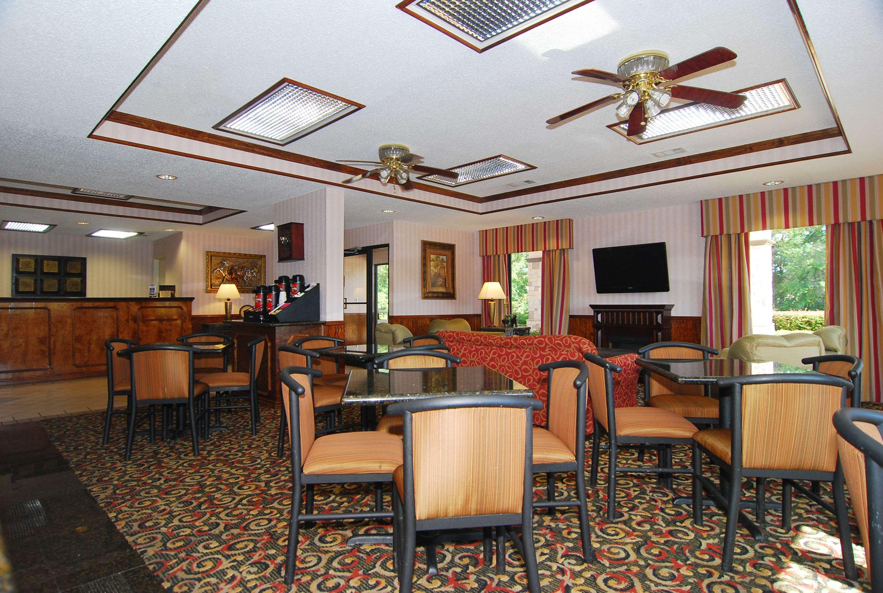 Best Western Lindale Inn Dış mekan fotoğraf